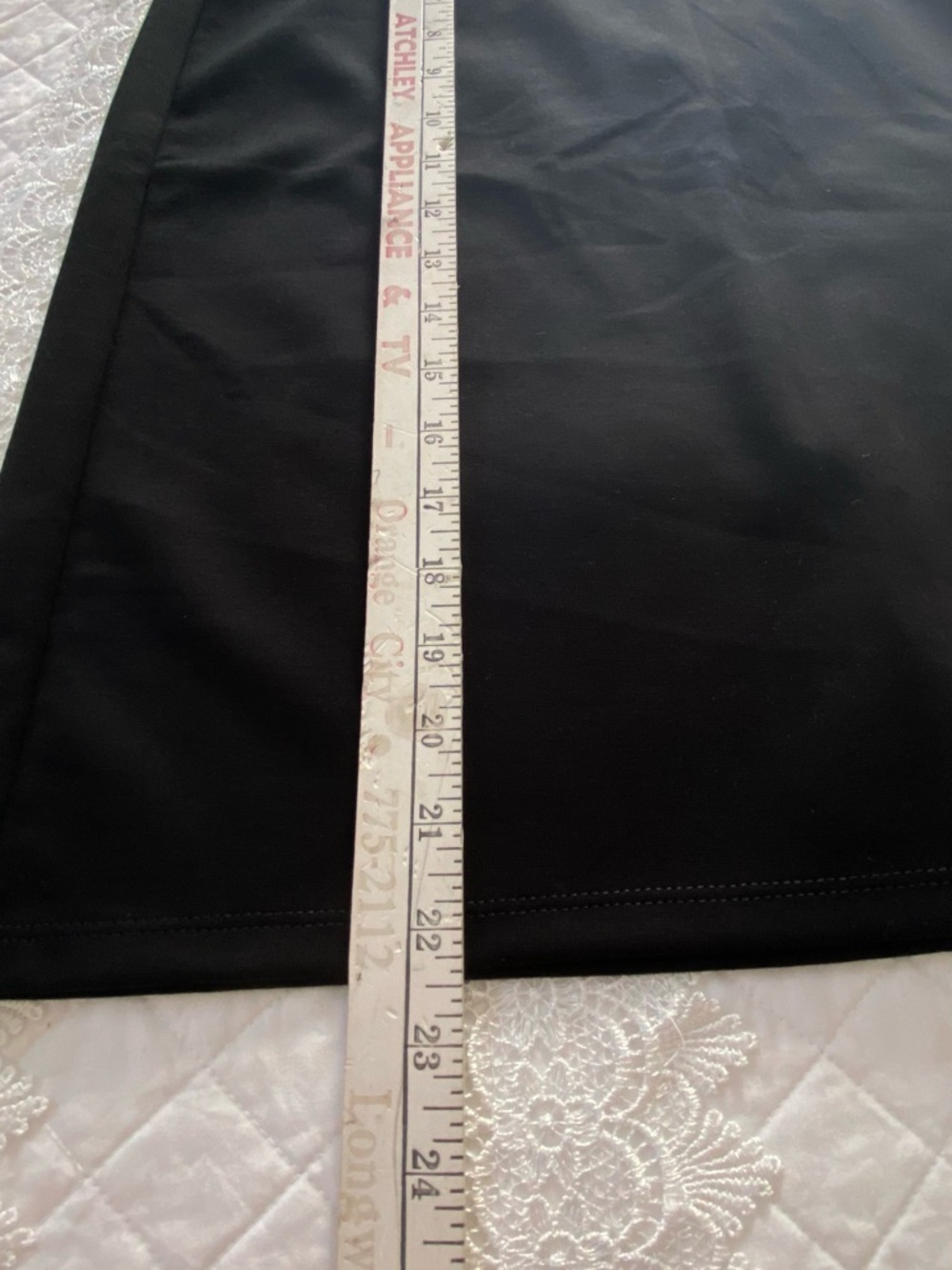 Time and Tru Black Ponte Pencil Skirt - Sleek Workwear Size L (12-14) - Picture 11 of 12